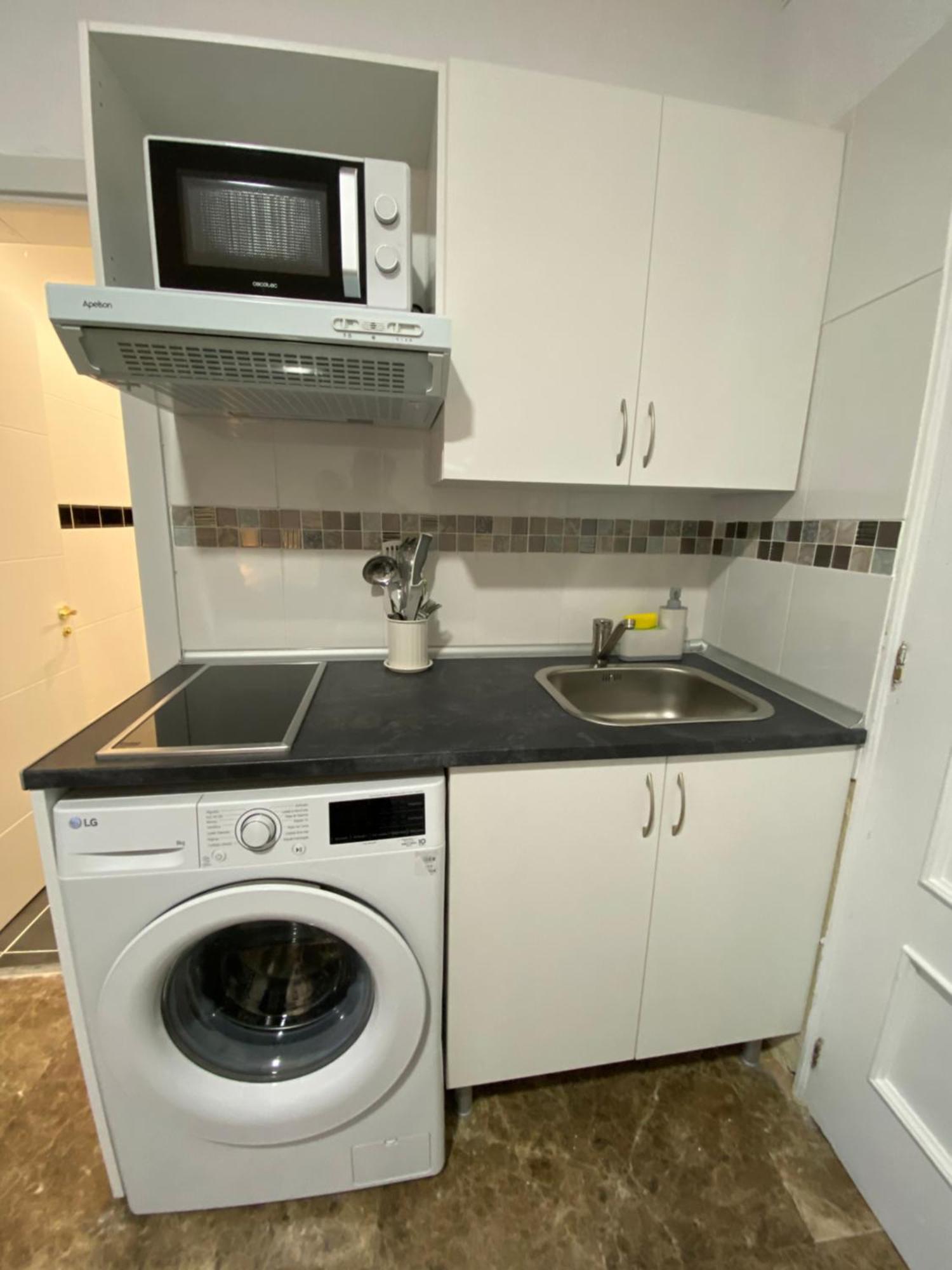 Apartamentos Econostay Fuencarral Madri Exterior foto